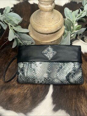 Vera Wang Black and Silver Snakeskin Wristlet Clutch